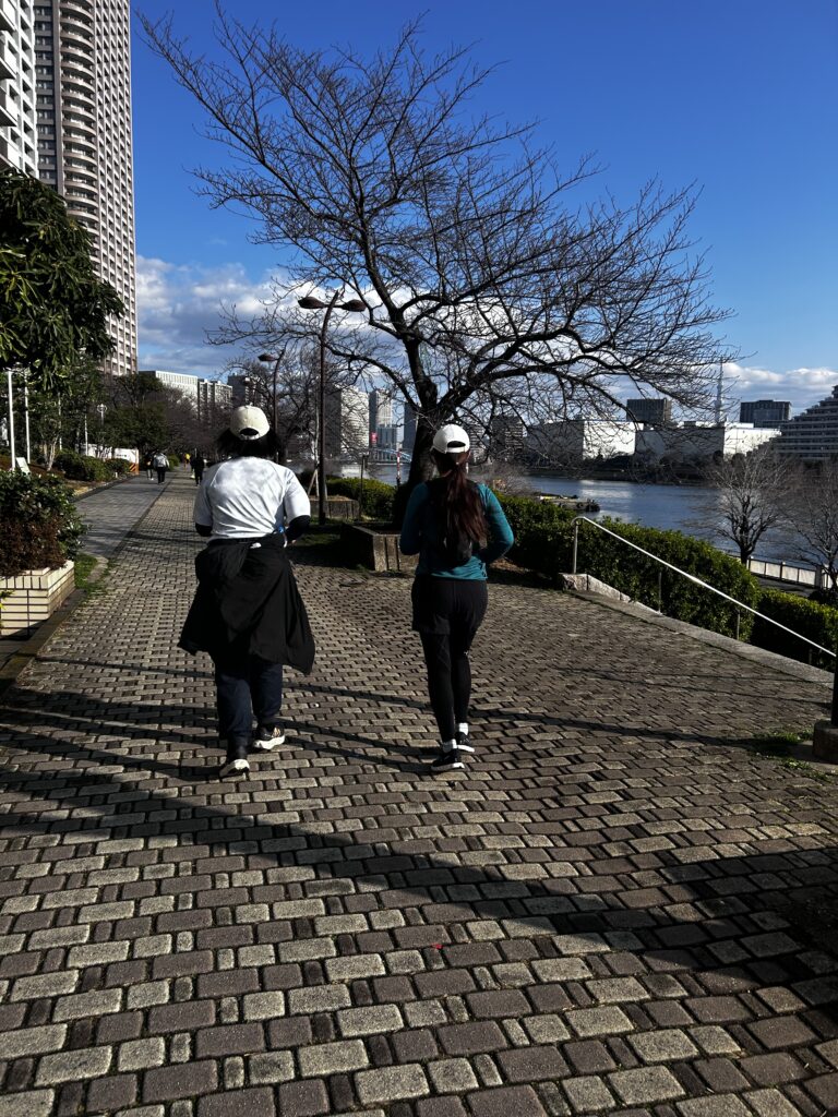 東京江東区清澄公園　スロージョギング