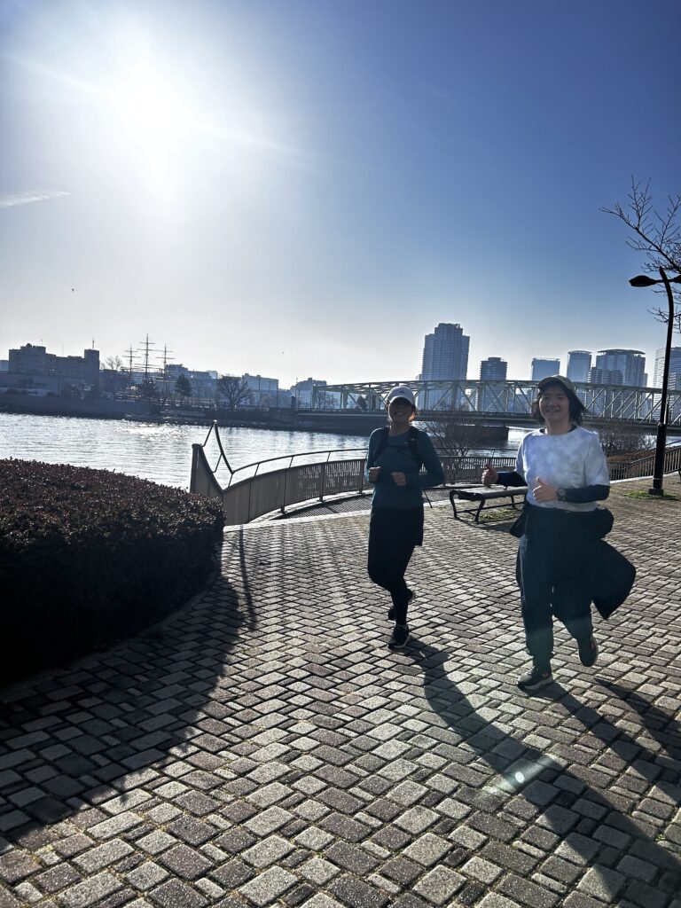 東京　墨田川テラスでスロージョギング